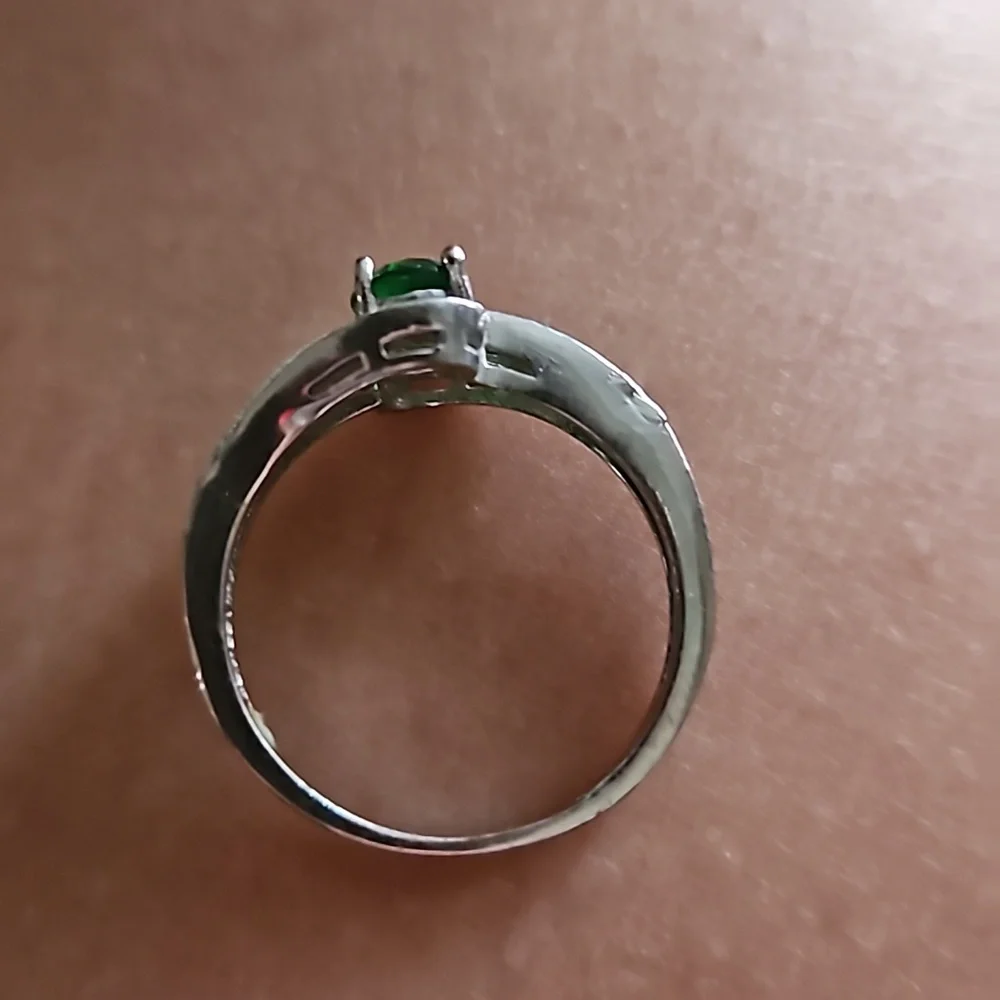Ring - Picture 3 of 3